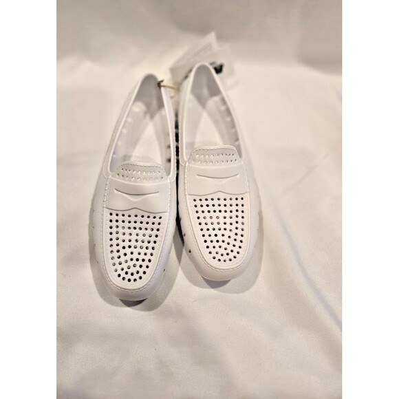Floafers Country Club Driver Mens Shoes Bright White Harbor Mist Gray Size 8 NEW